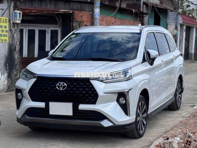 Toyota Veloz CVT 2023 Trắng Tự động
