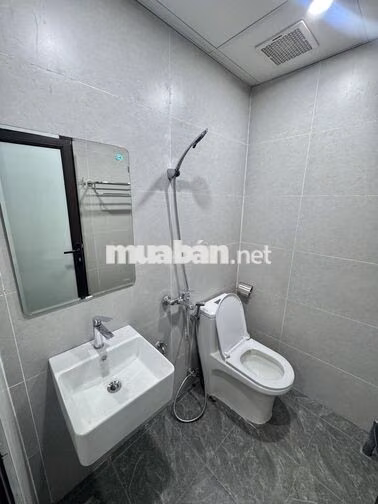 CHO THUÊ CĂN HỘ STUDIO, NGÕ 20 NGUYỄN CHÁNH, FULL NỘI THẤT VÀO Ở LUÔN
