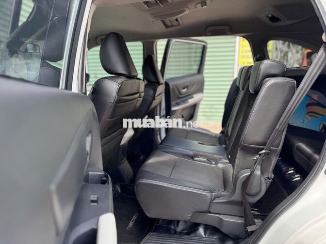 Toyota Veloz CVT 2023 Trắng Tự động