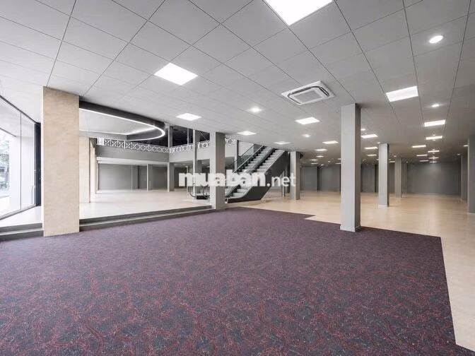 CHO THUÊ MẶT TIỀN 42M 1500M2 TRUNG TÂM QUẬN 7
