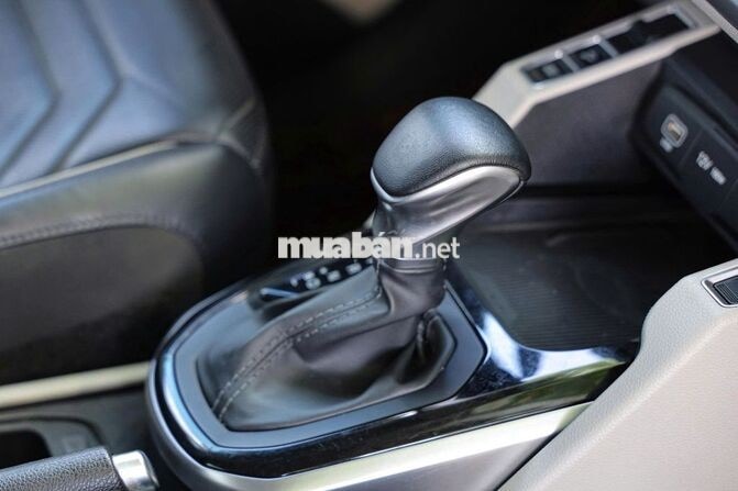 Kia Carens Premium 1.4 Turbo 2023 Trắng 7 chỗ