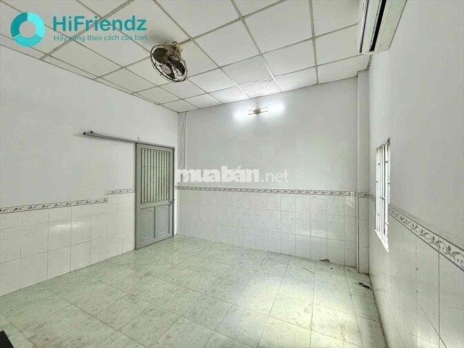 PHÒNG TRỌ GIÁ RẺ có tủ lạnh, máy lạnh, cửa sổ gần ĐHSG, KHTN, ĐHSP,...