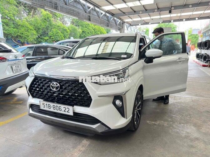 Toyota Veloz Top 2025 Trắng ngọc trai 16.000 km