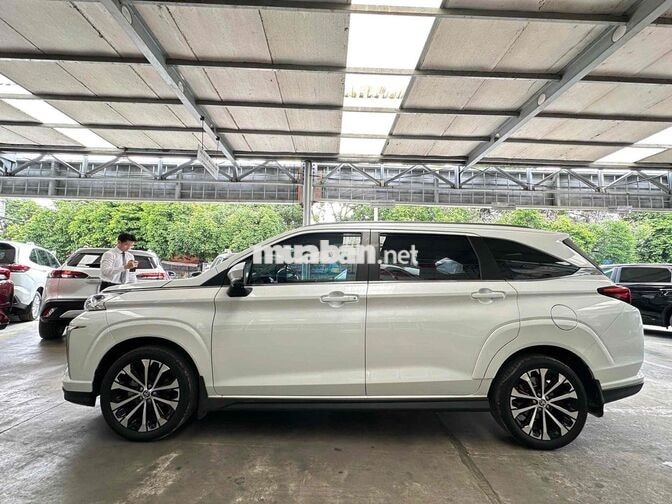 Toyota Veloz Top 2025 Trắng ngọc trai 16.000 km