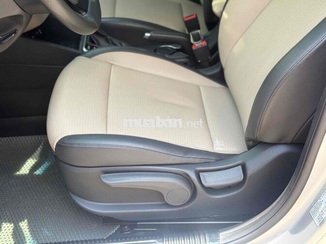 Hyundai Accent 2018 ATH Bạc 100.000 km