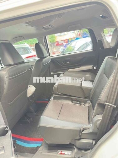 Toyota Veloz Top 2025 Trắng ngọc trai 16.000 km