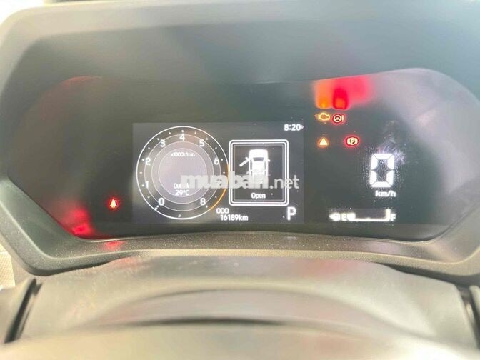 Toyota Veloz Top 2025 Trắng ngọc trai 16.000 km