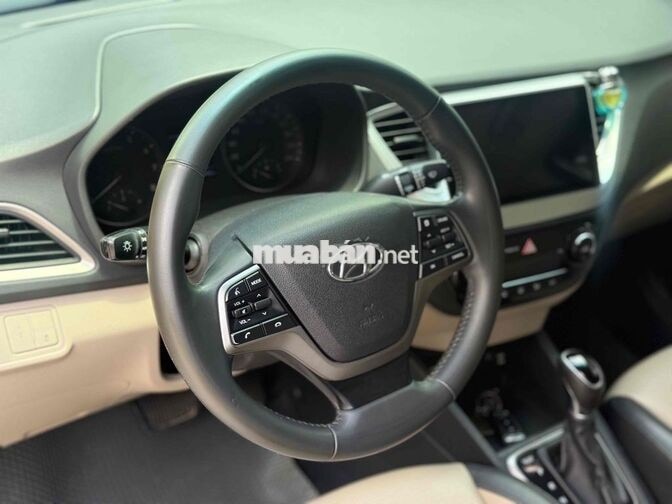 Hyundai Accent 2018 ATH Bạc 100.000 km