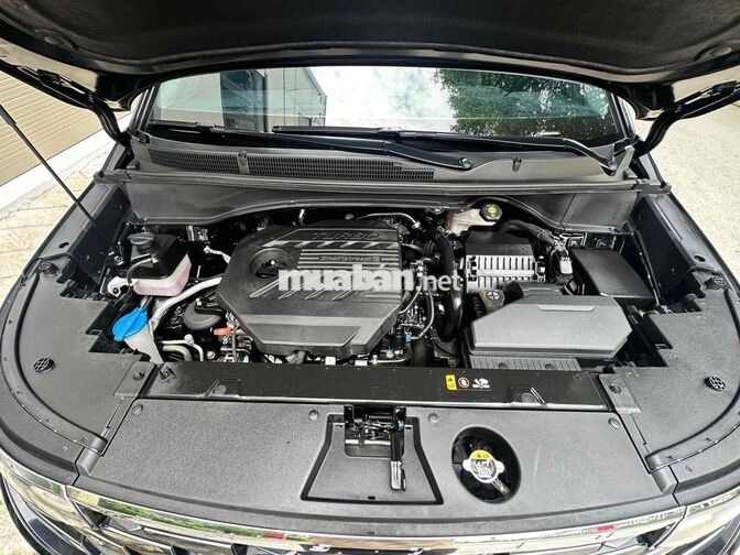 Hyundai Custin 2.0T Premium 2024 Đen 38.000 km