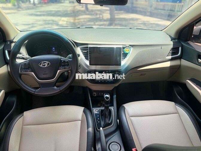 Hyundai Accent 2018 ATH Bạc 100.000 km