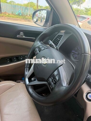 Hyundai Tucson 2015 - 100000 km