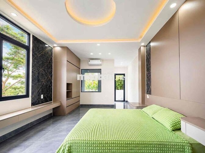 CĂN GÓC + VƯỜN GẦN 1000m - Siêu Phẩm Ngay Trung Tâm Tp Thuận An