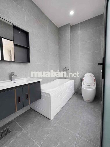 CĂN GÓC + VƯỜN GẦN 1000m - Siêu Phẩm Ngay Trung Tâm Tp Thuận An
