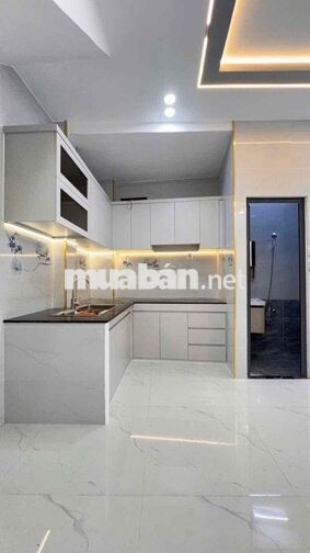 Hẻm Kinh Doanh Nguyễn Sơn, 3 Tấm, 4 x 12m, 2 Phòng Ngủ, 3 wc