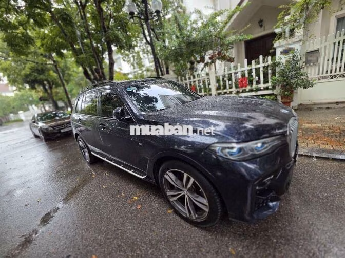 BMW X7 xDrive40i M Sport Đen 40.000 km
