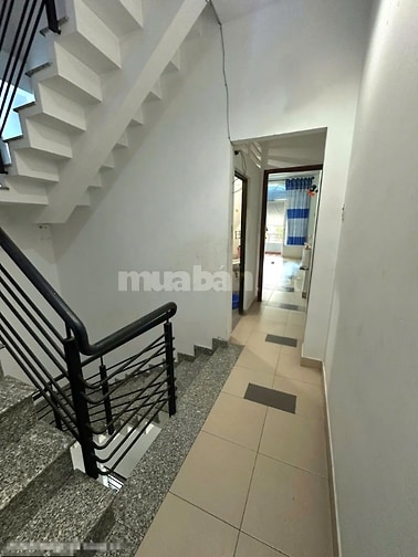 GIẢM 2 TỶ- Bán gấp căn nhà MT Lê Sao- DT 4x18- Đúc 4 Tấm- nhỉnh 9 TỶ