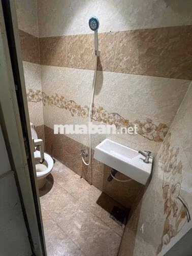 Phòng Cửa Sổ Máy Lạnh. 309 Nguyễn Văn Trỗi. ngay Công Viên H. Văn Thụ