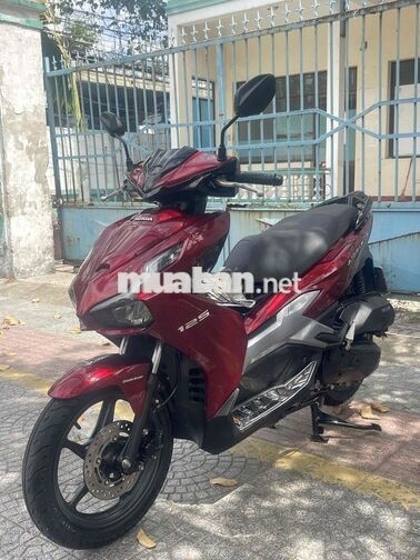 Honda Air Blade 125 2024 Đỏ zin chạy 8000km