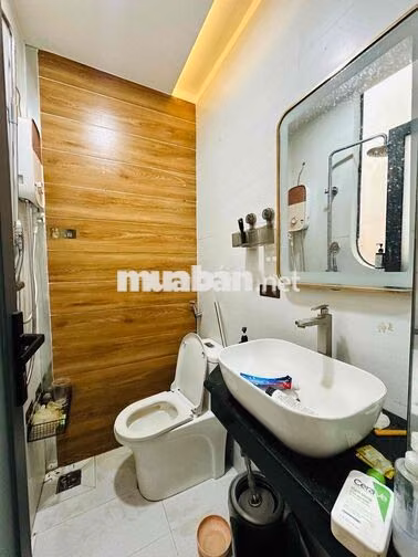 CHO THUÊ NHÀ NGUYÊN CĂN 3 PHÒNG NGỦ 2 WC NGAY CẦU THỊ NGHÈ