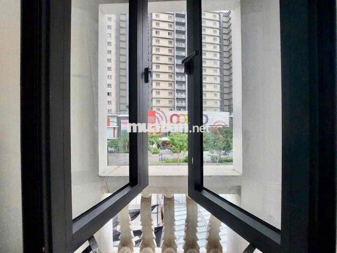 CHO THUÊ PHÒNG TRUNG TÂM QUẬN 7 CÓ GÁC BAN CÔNG CỬA SỔ FULL NỘI THẤT