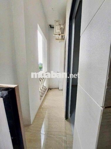 CHO THUÊ PHÒNG TRUNG TÂM QUẬN 7 CÓ GÁC BAN CÔNG CỬA SỔ FULL NỘI THẤT