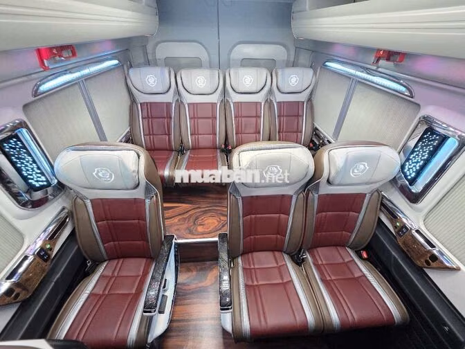 Xe khách Ford Transit 18 chỗ cải tạo 16s giao ngay
