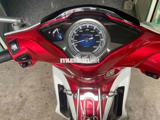 Honda Future 2025 Trắng, Đỏ 2400km