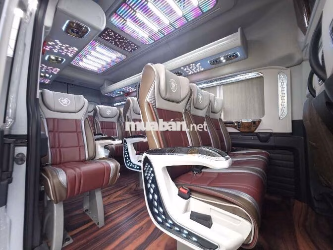 Xe khách Ford Transit 18 chỗ cải tạo 16s giao ngay