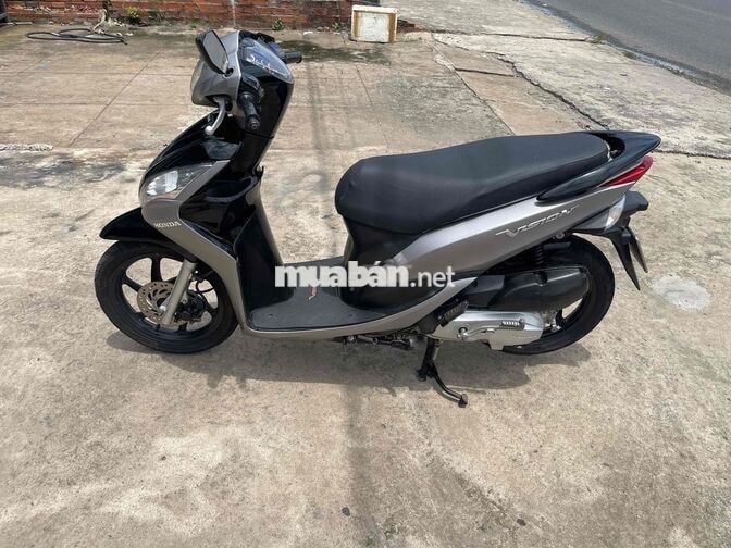 Honda Vision Xám đen