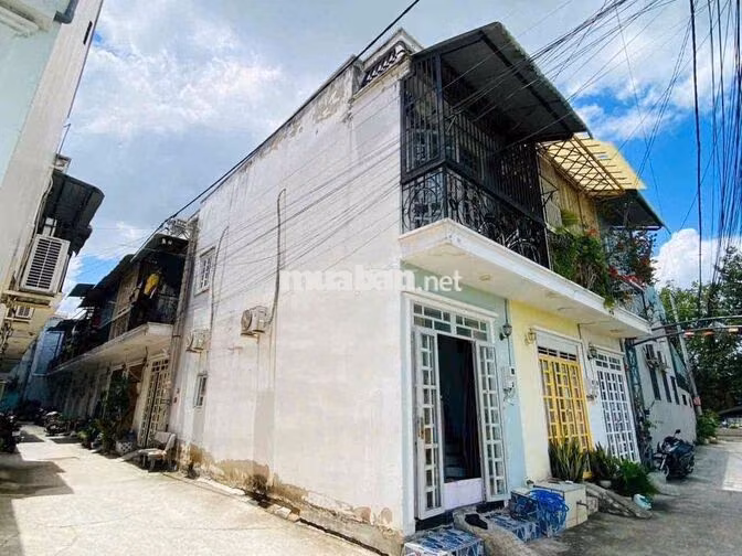 nhà sát trường cấp 2 tô ngọc vân ngay Cầu Ông Đụng Ngã Tư Ga Q12
