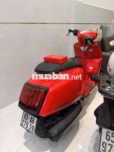 Lambretta X125 2.600 km màu Đỏ
