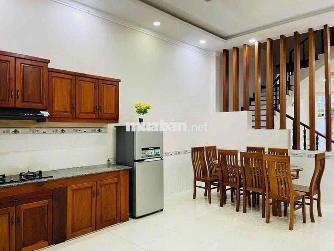 CẦN CHO THUÊ NHÀ HIỆP THÀNH 3 NỘI THẤT ĐẦY ĐỦ NHIỀU PHÒNG