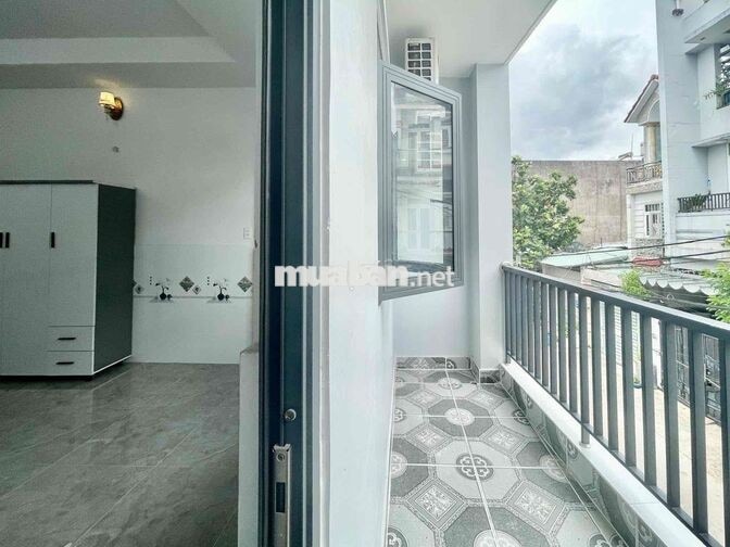 BAN CÔNG ĐẦY ĐỦ NỘI THẤT NGAY TRẦN THỊ CỜ