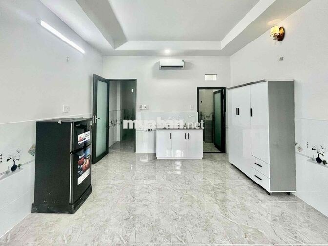 BAN CÔNG ĐẦY ĐỦ NỘI THẤT NGAY TRẦN THỊ CỜ