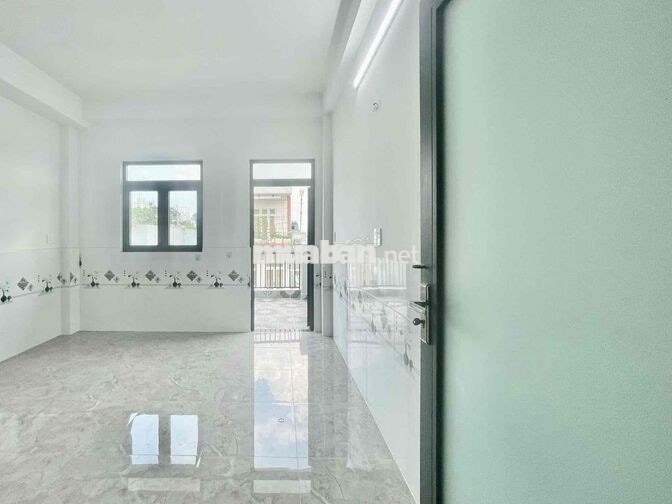 BAN CÔNG ĐẦY ĐỦ NỘI THẤT NGAY TRẦN THỊ CỜ