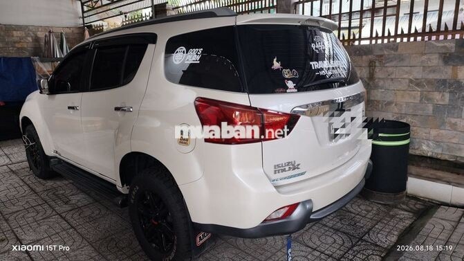 Isuzu Mux 3.0 AT 4x2 Trắng Việt Nam