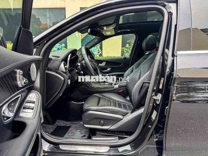 Mercedes-Benz GLC300 AMG 4MATIC 2019 Đen