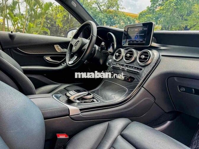 Mercedes-Benz GLC300 AMG 4MATIC 2019 Đen