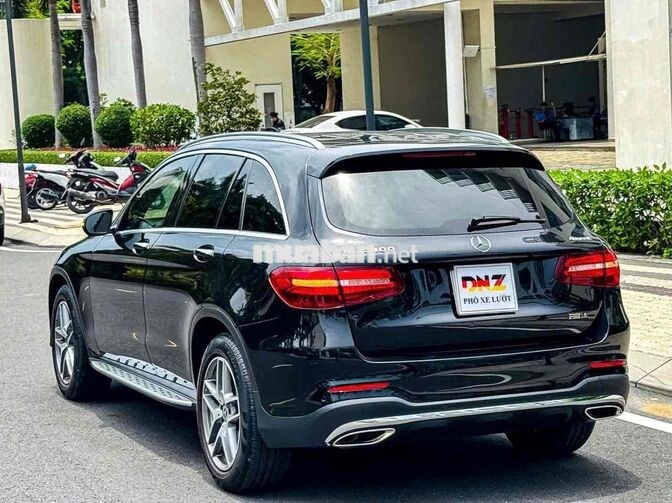 Mercedes-Benz GLC300 AMG 4MATIC 2019 Đen