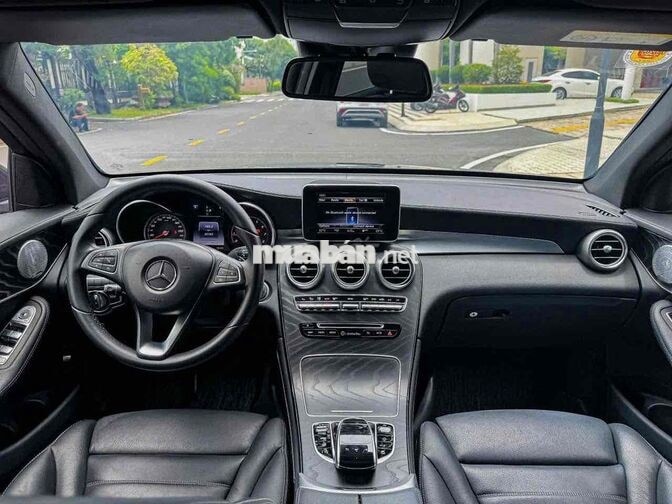 Mercedes-Benz GLC300 AMG 4MATIC 2019 Đen
