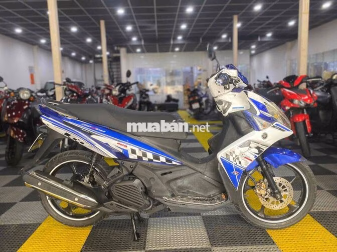 Yamaha Nouvo 5 2015 đẹp, máy êm thì thầm bao vọt