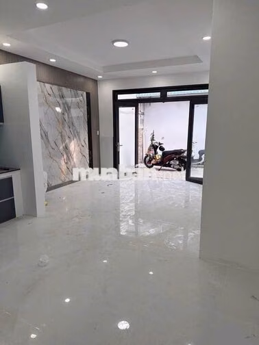 NHÀ ĐẸP 5,3X10,5M LÊ VĂN KHƯƠNG, Q12 - GIÁ 2,79 TỶ