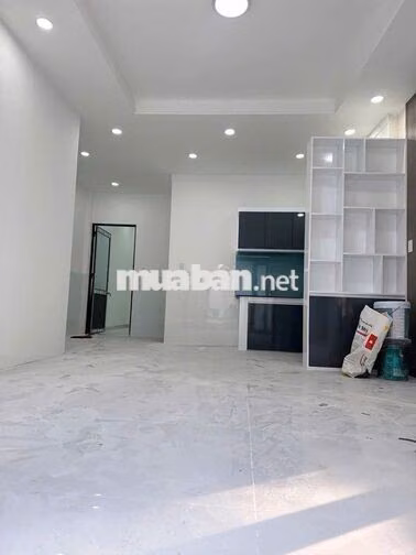 NHÀ ĐẸP 5,3X10,5M LÊ VĂN KHƯƠNG, Q12 - GIÁ 2,79 TỶ