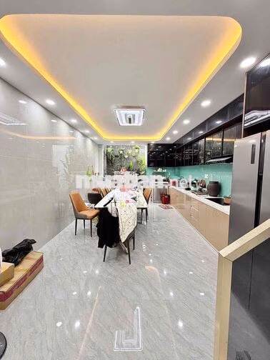 Nhà 5 tầng KDC An Sương Quận 12, 80m2, hẻm xe hơi thông, tặng nội