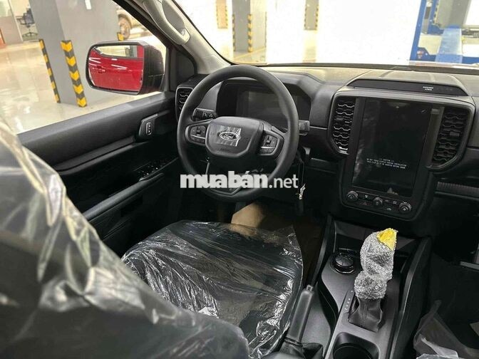 Ranger XLS 4x4 6AT giá ưu đãi