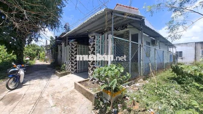 Cho thuê nhà nguyen căn có sẵn máy lạnh gần chợ Trung An Mỹ Tho 