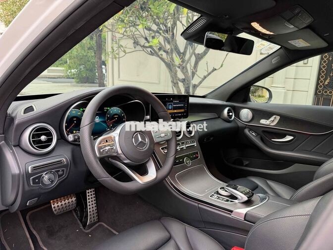 Mercedes-Benz C300 AMG 2022 Trắng