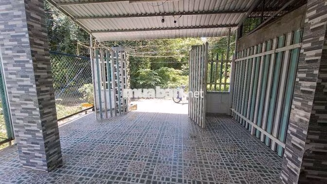 Cho thuê nhà nguyen căn có sẵn máy lạnh gần chợ Trung An Mỹ Tho 
