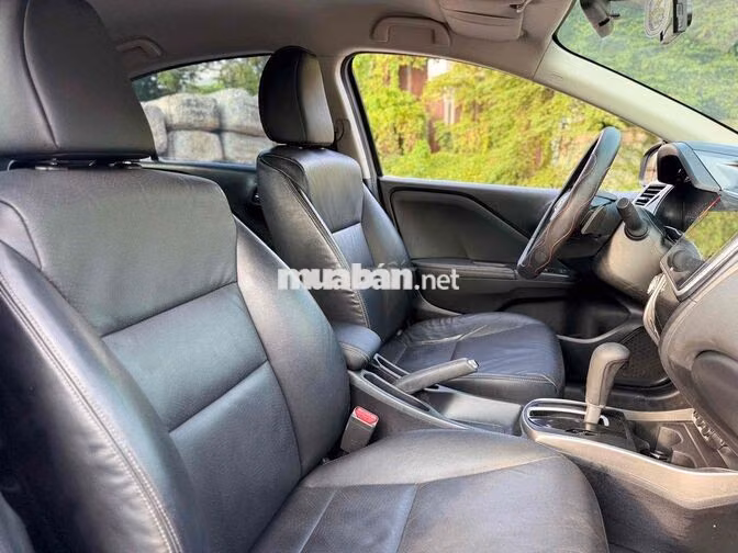 HONDA CITY 1.5 TOP 2018 LƯỚT 8 VẠN CHUẨN RẤT ĐẸP