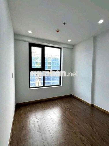 Căn hộ 2 ngủ Làng Đại học, ngay metro dọn vô ở liền